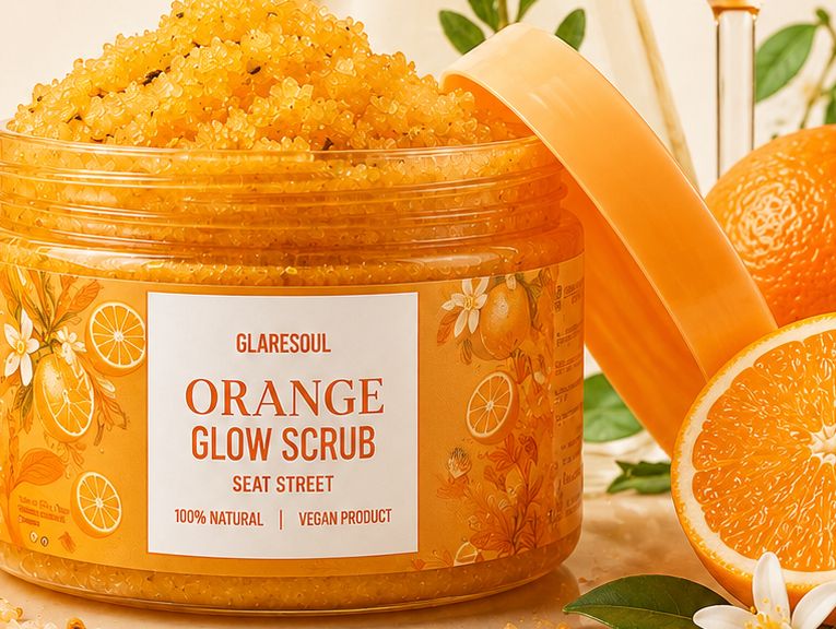 Orange Glow Scrub kavanozu, portakal dilimleriyle
